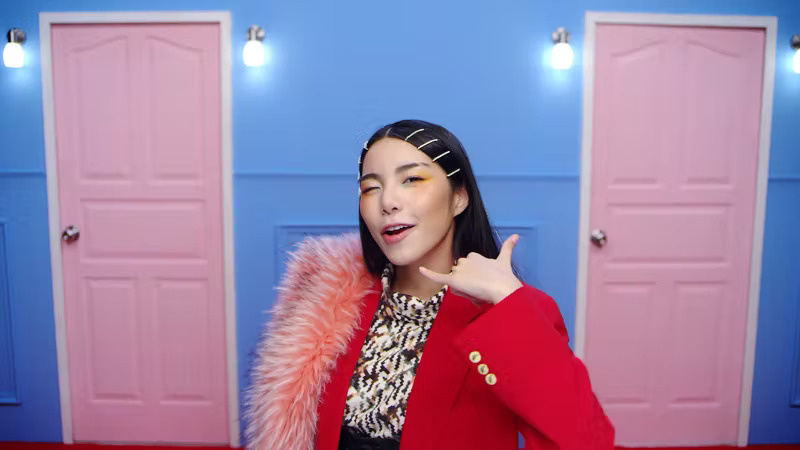 WONDERFRAME x KANGSOMKS – ชู้แต่เธอไม่รอบ ชอบแต่เธอไม่รู้ [Official Commercial Music Video]